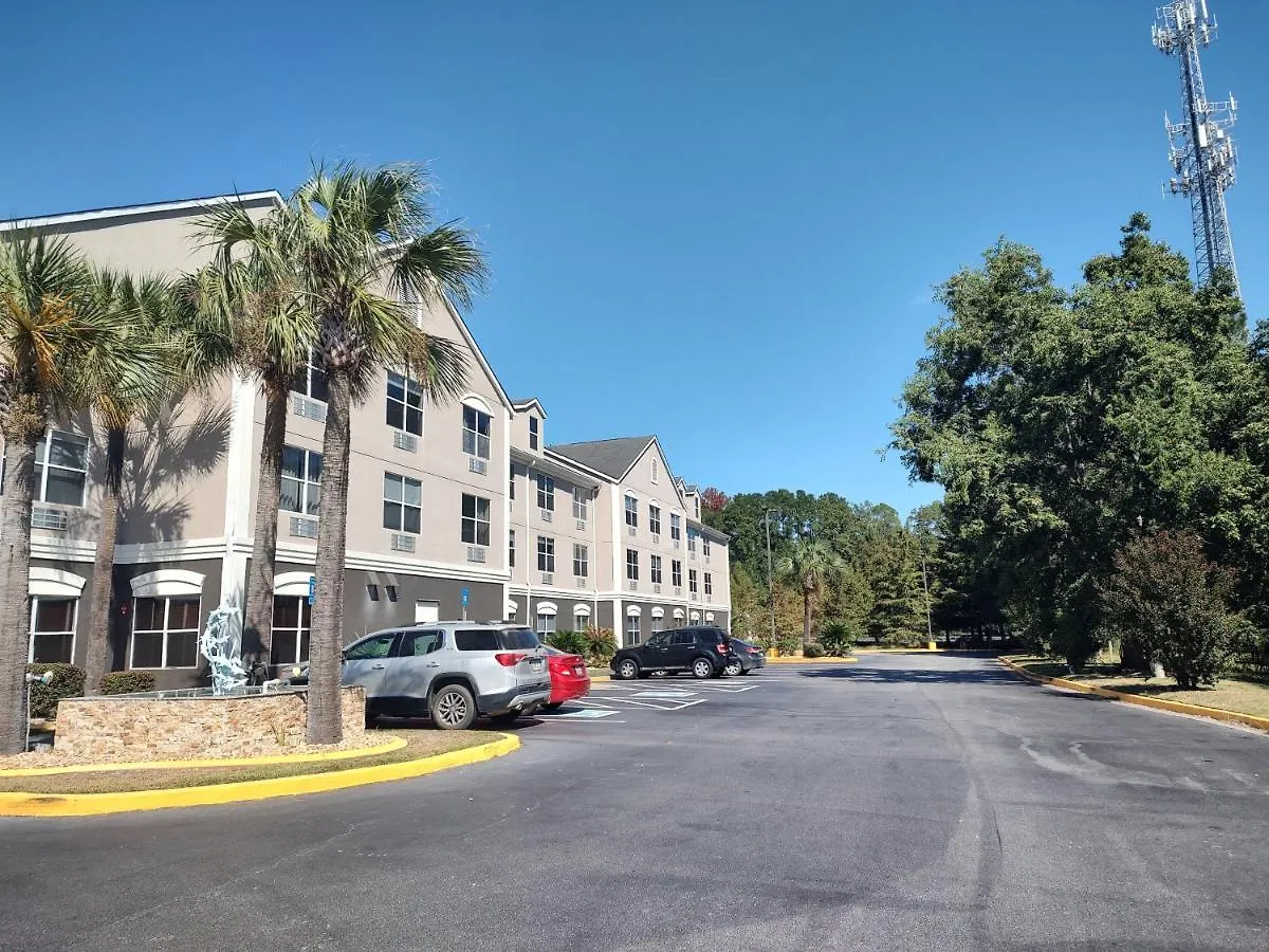 Country Inn & Suites By Radisson, Hinesville, Ga United States