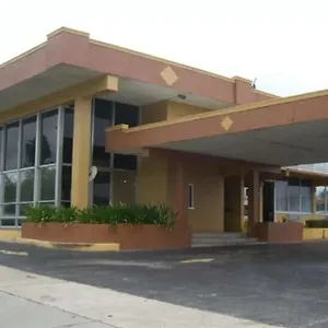 Hotel America's & Suites-lakeland